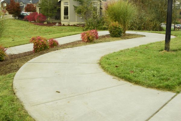 Concrete Sidewalk Replacement in Yorba Linda
