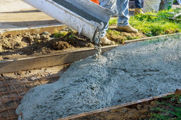 Driveway Concrete Pouring in Yorba Linda