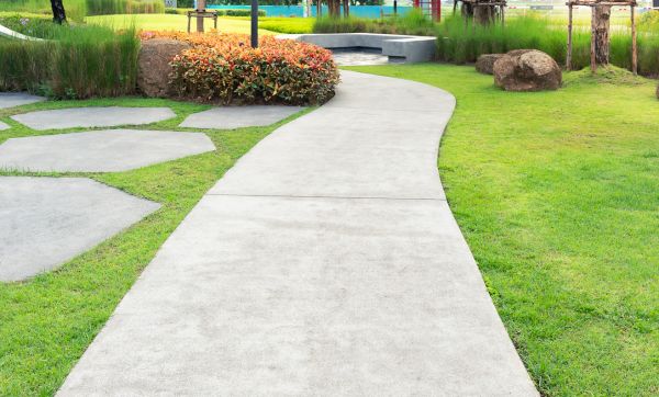 Concrete Sidewalk Installation in Yorba Linda